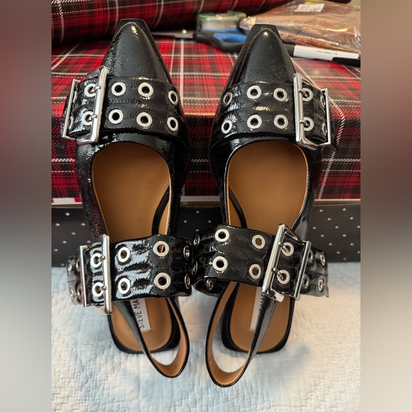 Brand new never worn Steve Maddens size 9 - Picture 1 of 4